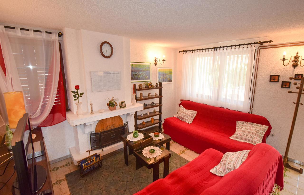 Apartment Petrlin Malinska Eksteriør bilde