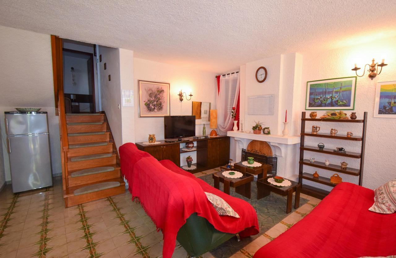 Apartment Petrlin Malinska Eksteriør bilde